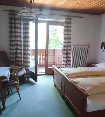 Gaestehaus Moorbad Gmoes