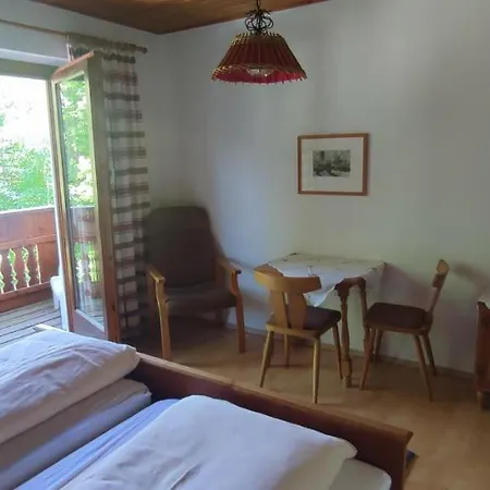 Gaestehaus Moorbad Gmoes Country house Laakirchen