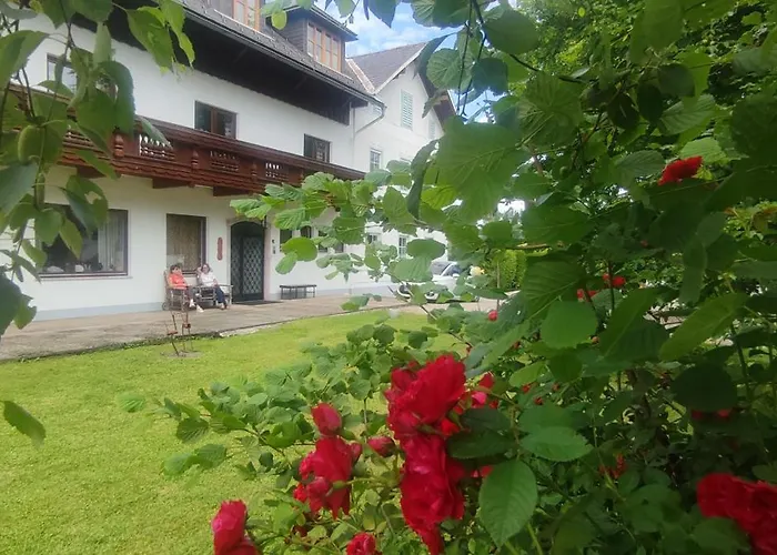 Gaestehaus Moorbad Gmoes