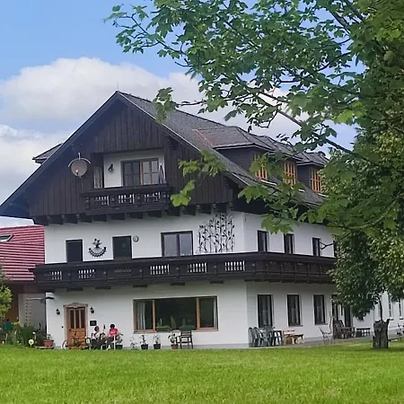 Landhaus Gästehaus Moorbad Gmös Laakirchen
